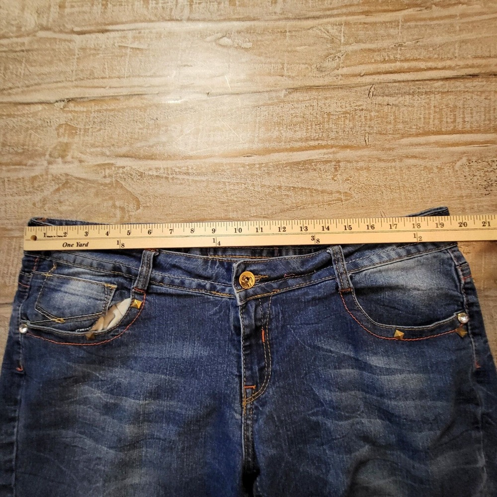 Southpole Jean Shorts Women's 20 Blue Distressed Y2K Embroidered Pockets - Picture 9 of 11